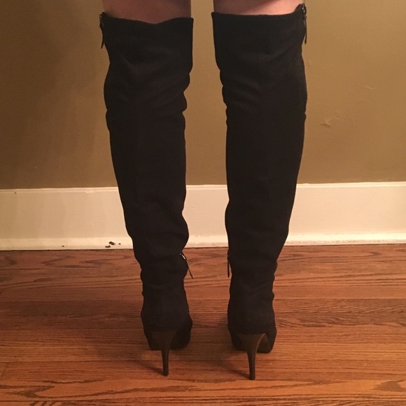 ❌SOLD❌Sexy Over the Knee Boots - Picture 4 of 8